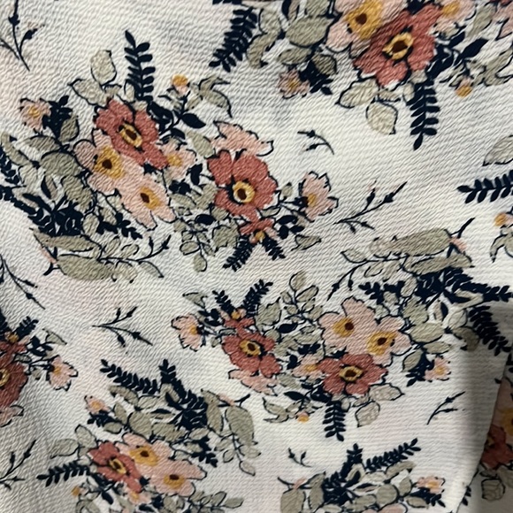 Floral Maxi Dress - Picture 3 of 6